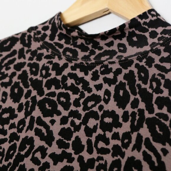 Free People Leopard Animal Print Soft Jersey Mock Neck Long Sleeve Top Button XS - Picture 12 of 15